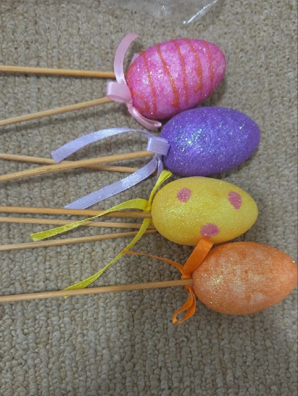 Despicable Me Easter Egg Decorating Kit & Pastel Egg Party Set - Multicolor